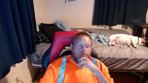 pecker40 online show from October 2025 01:00:02 AM