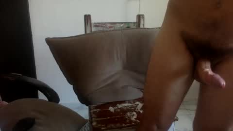 Snapshot of pedrolong35 chatting on September 2025 06:24:02 PM Vem chupar vem online show from September 2025 06:24:02 PM