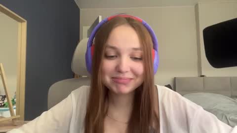 Luna Vale online show from June 2026 01:24:02 PM