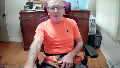 Snapshot of peepingmale chatting on December 2024 03:13:02 PM peepingmale online show from December 2024 03:13:02 PM