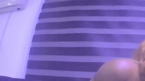 Snapshot of peetyface chatting on October 2025 09:45:01 PM Lizzy online show from October 2025 09:45:01 PM