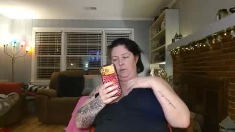 Snapshot of pegggggysue69 chatting on April 2026 02:42:01 AM pegggggysue69 online show from April 2026 02:42:01 AM