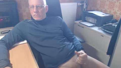 Snapshot of pemue65 chatting on March 2026 07:23:01 AM Pemue65 online show from March 2026 07:23:01 AM