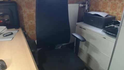 Snapshot of pemue65 chatting on April 2026 06:19:02 AM Pemue65 online show from April 2026 06:19:02 AM