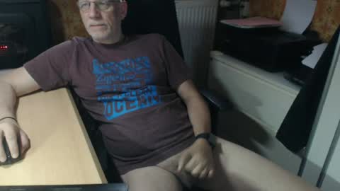 Pemue65 online show from July 2026 06:00:02 AM