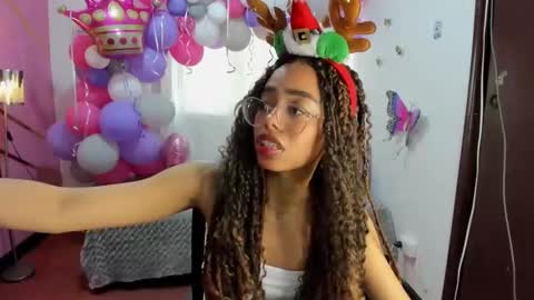 peneelopeecute online show from December 2024 09:08:01 PM