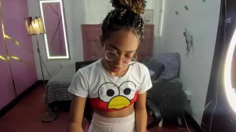 peneelopeecute online show from December 2024 09:40:01 PM