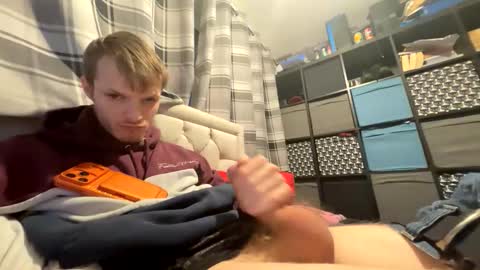 Snapshot of penguin666778 chatting on December 2025 04:36:02 PM Penguin online show from December 2025 04:36:02 PM