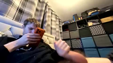 Snapshot of penguin666778 chatting on December 2025 07:22:01 PM Penguin online show from December 2025 07:22:01 PM