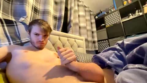 Snapshot of penguin666778 chatting on February 2026 12:20:02 AM Penguin online show from February 2026 12:20:02 AM