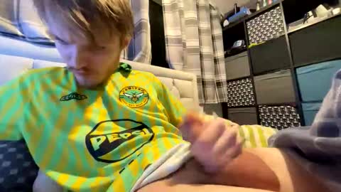 Snapshot of penguin666778 chatting on February 2026 01:09:02 AM Penguin online show from February 2026 01:09:02 AM