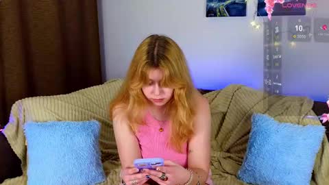 Snapshot of penny_staar chatting on December 2024 09:08:01 PM Penny staar online show from December 2024 09:08:01 PM