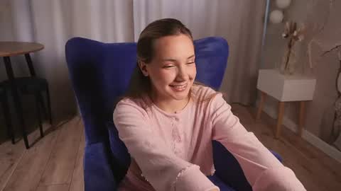 im Kira today is my 1st day here 3 online show from June 2026 04:48:01 AM