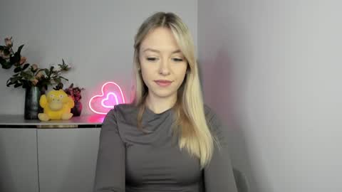 Snapshot of perfectxcindy chatting on February 2025 06:24:01 AM Cindy online show from February 2025 06:24:01 AM