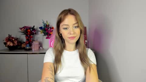 Cindy online show from December 2025 06:44:01 AM