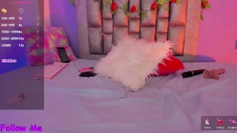 Snapshot of perla_hott1 chatting on February 2025 10:42:02 PM Perla online show from February 2025 10:42:02 PM