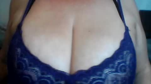 perlita070822 online show from June 2026 04:47:02 AM