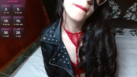 Snapshot of persefone_fire chatting on November 2025 10:01:01 PM persefone_fire online show from November 2025 10:01:01 PM