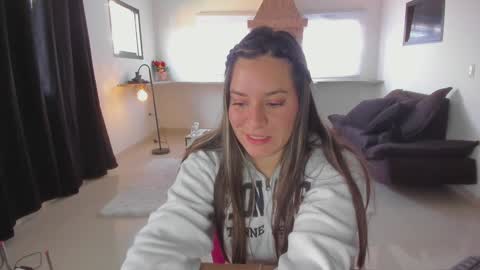 Marie online show from February 2025 01:48:02 PM