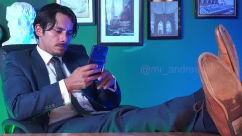 andres    online show from January 2025 06:04:02 PM