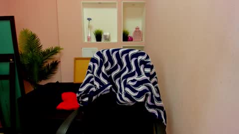 horror flying on the wings of the night.... online show from September 2025 05:34:01 AM