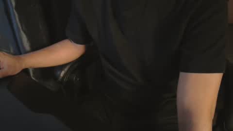 Snapshot of peruvianevil chatting on February 2025 05:18:02 AM Lalo x peruvianevil ig peruvianevil online show from February 2025 05:18:02 AM