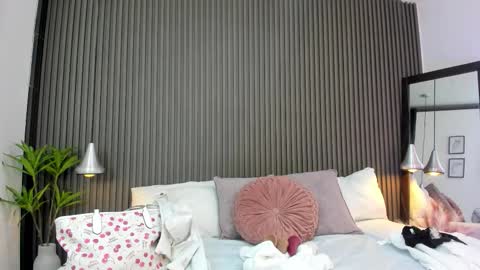 Lizza online show from September 2025 11:48:01 AM