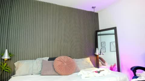 Lizza online show from April 2026 11:21:01 AM