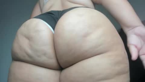  Alexandra  online show from November 2025 09:04:02 PM