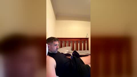 Snapshot of pete19871987 chatting on June 2026 07:57:01 AM Check out my new OnlyFans link online show from June 2026 07:57:01 AM