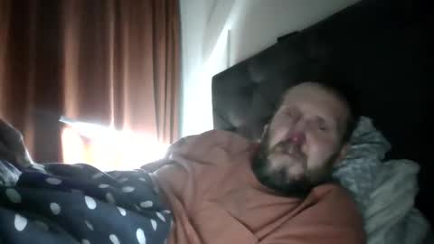 Snapshot of peterpeters443 chatting on January 2026 06:57:02 PM jelle online show from January 2026 06:57:02 PM