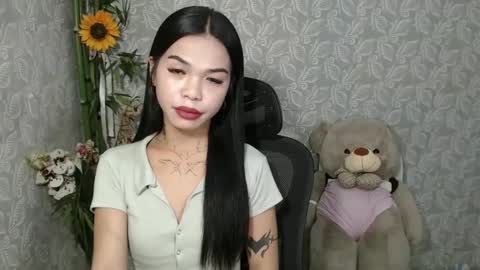 Snapshot of petite_angelx chatting on March 2025 03:52:01 PM angel online show from March 2025 03:52:01 PM