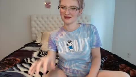 Little cupcake online show from July 2026 05:28:01 PM