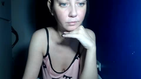 petite_danielle online show from July 2026 07:27:02 PM