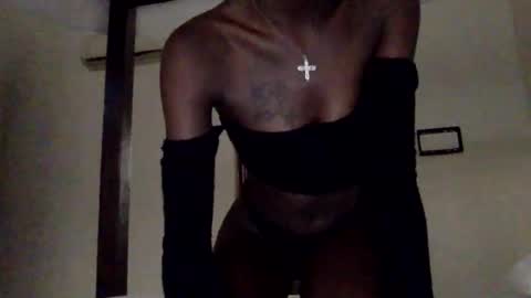 petite_divah254 online show from October 2025 02:59:01 PM