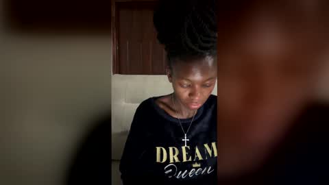petite_divah254 online show from February 2026 06:06:02 PM