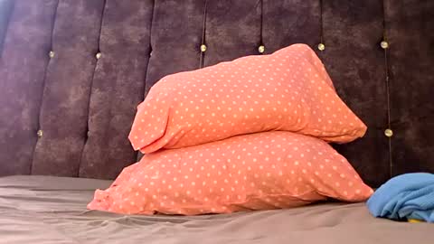 Petite loverr online show from July 2026 05:56:01 AM