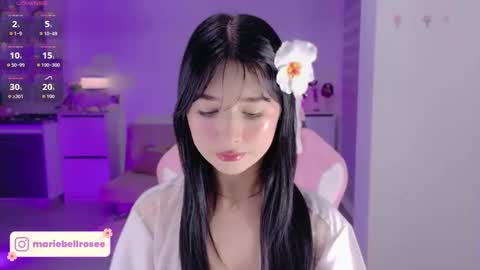 petite_marie_ online show from May 2026 04:30:01 AM