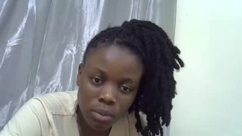 petite_melan online show from October 2025 08:37:02 PM