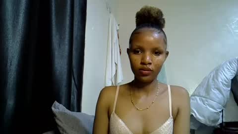 petite_melinda online show from June 2026 02:53:01 AM