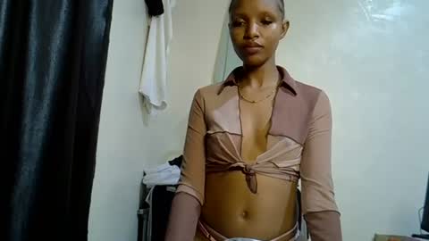 petite_melinda online show from June 2026 10:41:02 PM
