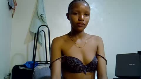 petite_melinda online show from June 2026 02:47:02 AM