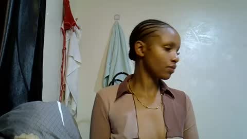 petite_melinda online show from June 2026 04:09:01 AM