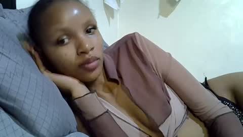 petite_melinda online show from June 2026 10:37:01 PM