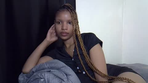 petite_melinda online show from July 2026 10:12:01 PM