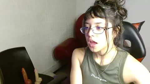 Melody online show from April 2026 02:44:01 PM