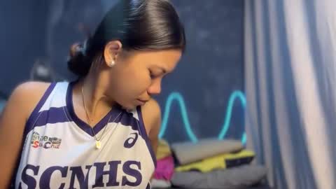 Snapshot of petite_novy chatting on March 2026 04:12:02 AM Novy online show from March 2026 04:12:02 AM