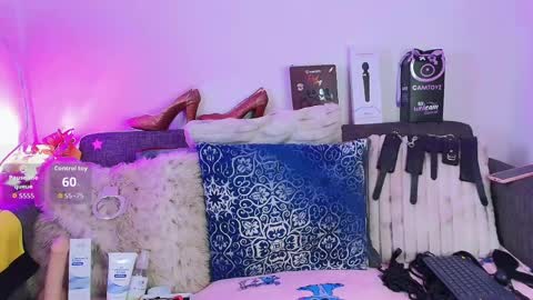 petite_pepper18 online show from April 2026 03:02:01 PM