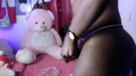 petite_princes online show from February 2026 04:41:01 PM
