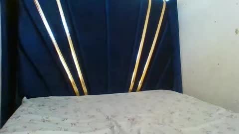 Snapshot of petite_shan chatting on February 2026 10:03:02 AM petite_shan online show from February 2026 10:03:02 AM